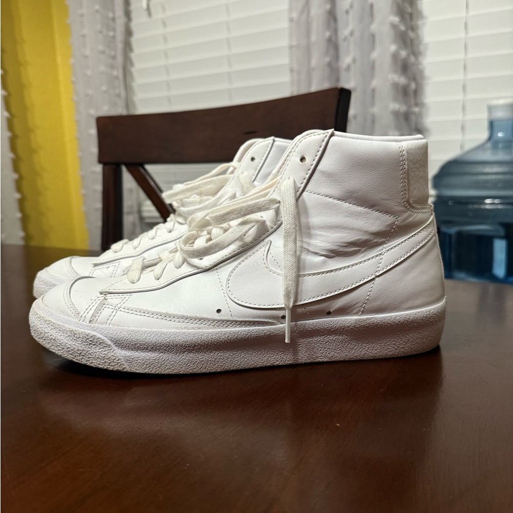 Nike Blazers size 10 women’s